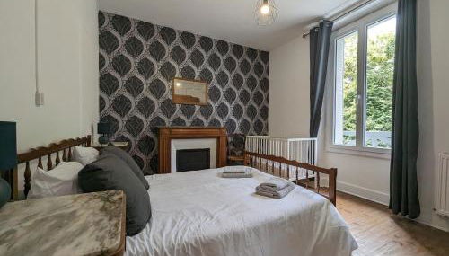 Maison des années 30 - Vic-Sur-Cère - 15 personnes - Foto 2