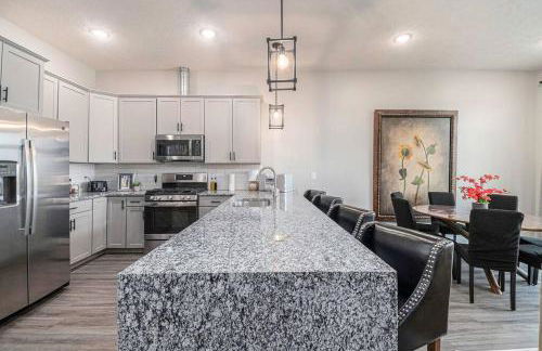 Luxurious Midtown Retreat with Elevator Access - Foto 3