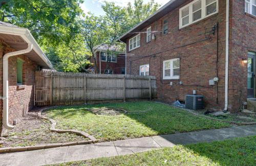 Near Family Fun! Centrally Located Indy Charmer - Foto 28