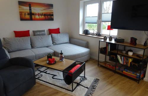 "Bi Oddi" - moderne FeWo mit Terrasse und Garten - Foto 1