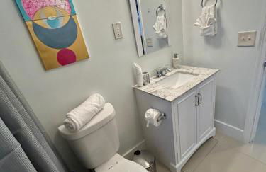 2 min walk to beach with free parking at Lauderdale 17-1 - Foto 11