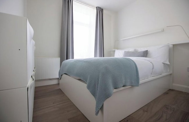 Grand Canal District Apartments - Photo 8