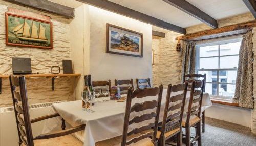 Talland House - Photo 5