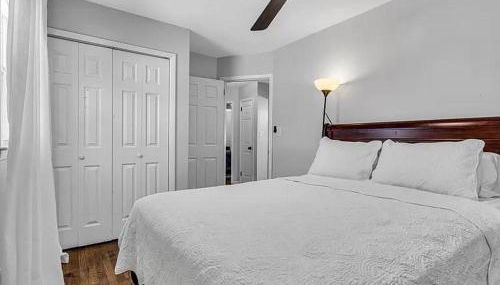 Suburban 3BR Stylish Oasis - Foto 3