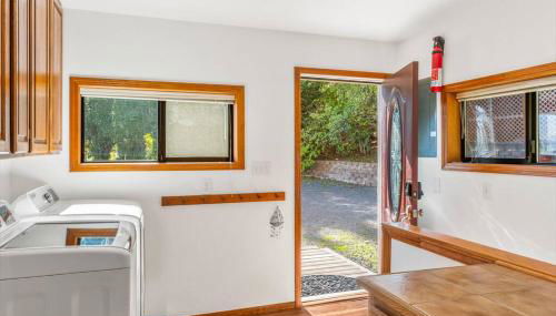 4BR waterfront home with beach access and views - Foto 4