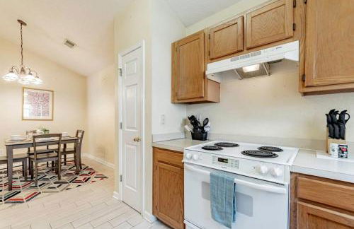 Aerie Oaks Cottage-5min to Lake, 20min to Columbia - Foto 17