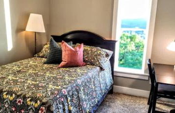 Panoramic River Views - Nature Framed in Every Window - Photo 16