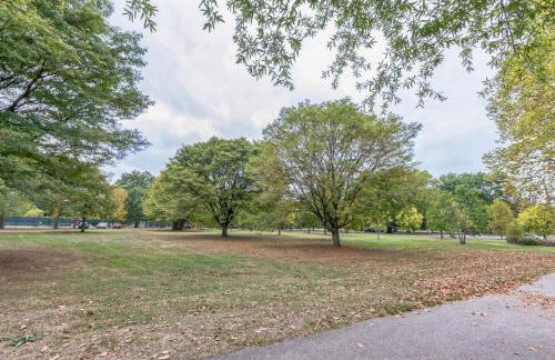 Bi-Level 2BR w Rooftop - Sleeps 12 - 10 min to DT - Foto 28