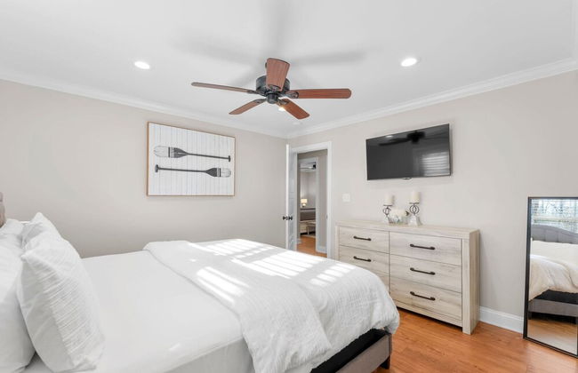 Waking Up Norman Lakefront Getaway w Kayaks Fire Pit Lake Views - Foto 26