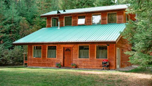 Cozy Cedar Cabin Near Silverwood Theme Park - Sleeps 5 - Quiet & Private - Foto 2, Garden view