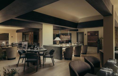 Hyll Hotel - Photo 26