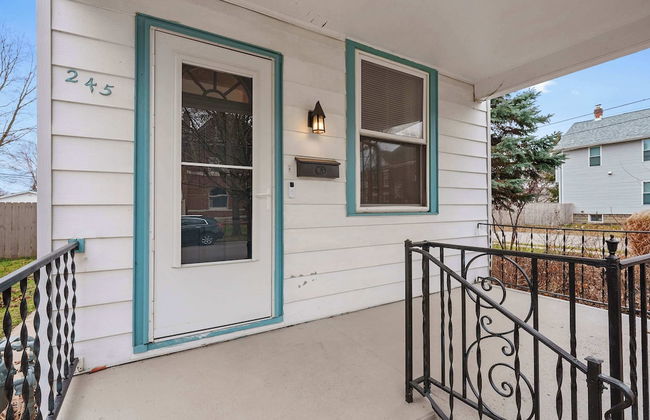 Morrill Modern Retreat Desirable Marion Village! - Foto 33