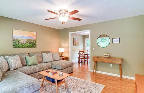 Campton Cottage with Hot Tub, Near Hiking and Climbing - Foto 6