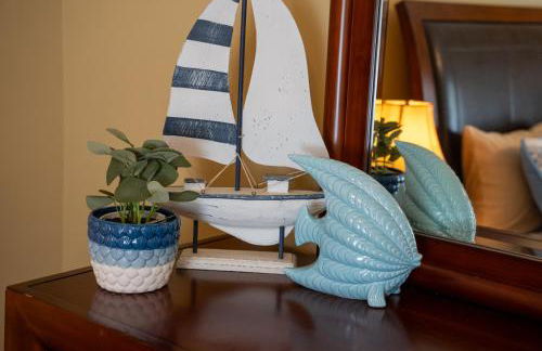 Summer Special, Lux 4BR House Sleeps 12, Pool, Elevator, King bed - Foto 50