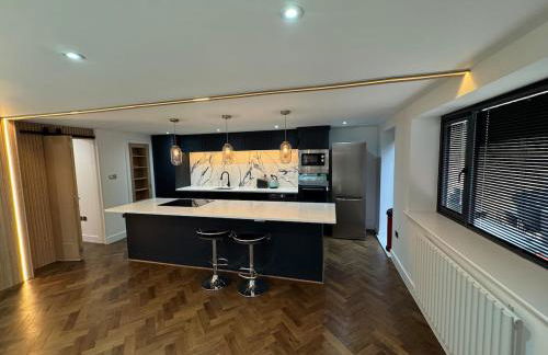 Shri's Palace beautiful getaway - Foto 8