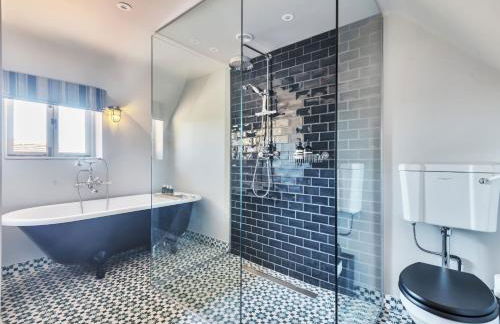 Hilltop Cottage - Photo 22