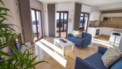 Penthouse 17A, Frigiliana 2 bedroom, Pool, Large Terrace and Amazing views in the center of Frigiliana HansOnHoliday Rentals - Photo 4