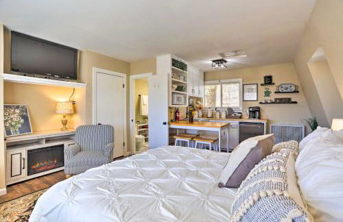 Lake Arrowhead Studio Near Hiking with Hot Tub - Foto 10