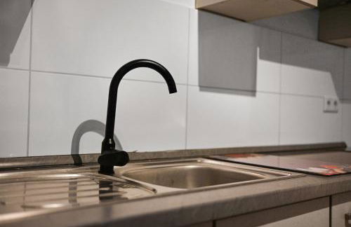 Perfect for 5 Guests - Netflix - Parking - Duisburg - Smart Home - Photo 26