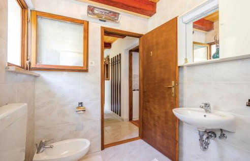 2 Bedroom Beautiful Apartment In Stolac - Foto 26