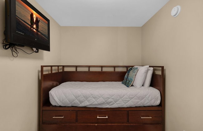 Palms Resort #1814 Jr. 2BR - Photo 13