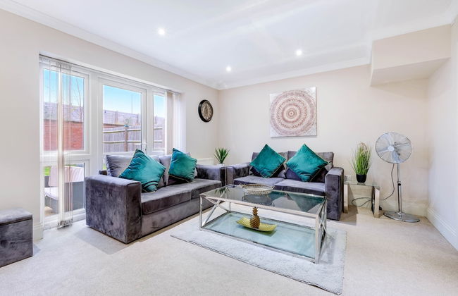 Town Center 4 Bedroom 4 bathroom House - Foto 46