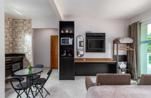 Studio completo com ar, garagem e varanda espaçosa - Ideal para 3 pessoas - Foto 18