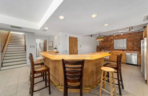 NEW Luxury Country Club Hot tub Gym Pool House Outdoor Kitchen EVENTS - Foto 60