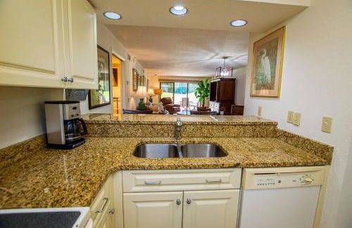 Newly Listed 20 percent off Golf and Tennis Community Golf Grandeur Corner Unit 16th Green - Foto 6