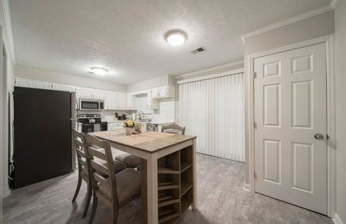 Cozy Brick Ranch Home owned and operated by an Army Soldier!! - Foto 8