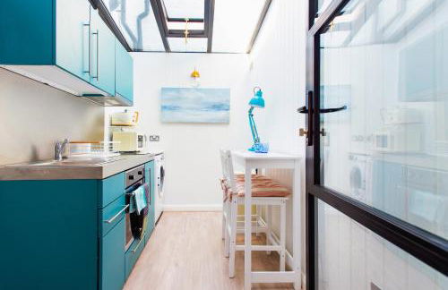 Bijou Retreat 2 mins from Beach - Foto 2