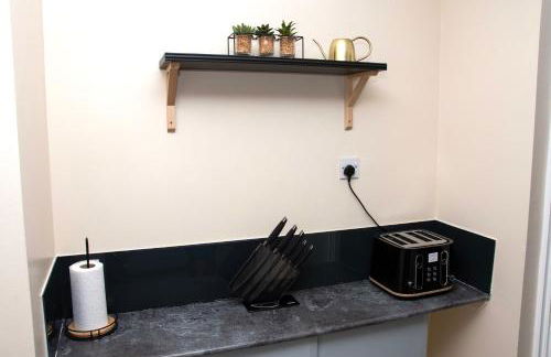 XB Property - Comfy house perfect for families contractors relocators - Foto 8