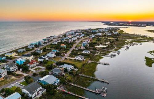 LayLow Oceanview House , Hot Tub, Arcade & Golf - Foto 53