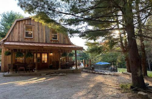 Secluded with Hot tub, Pool table, Arcade, Fishing andTheater Room - Photo 37