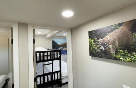 Private Home - Heated Pool, Billiards, Darts, Foosball, Fireplace, 5 Smart TVs, BBQ, Cotton Bedding - The Saguaro Sanctuary, Pool Heat Optional - Foto 37