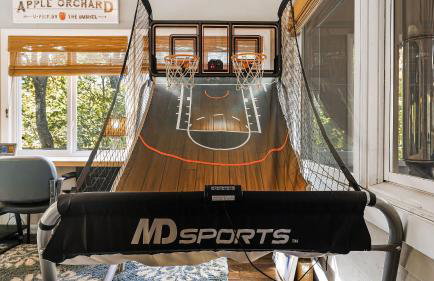 Cabin in the Sky by Avantstay Deck w/ Views - Foto 40