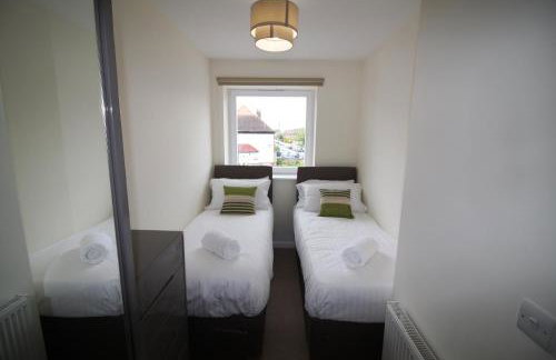 AmberBlue@Epsom - Photo 11