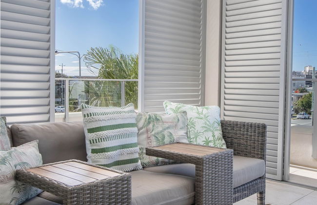 Mermaid Beach Luxury Penthouse - Photo 32