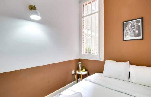 Colorful With Cozy Terrace In Gracia - Photo 16