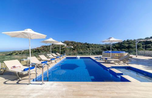 Etesians Villa, Heated Pool & Spa Whirlpool, BBQ, By ThinkVilla - Foto 1