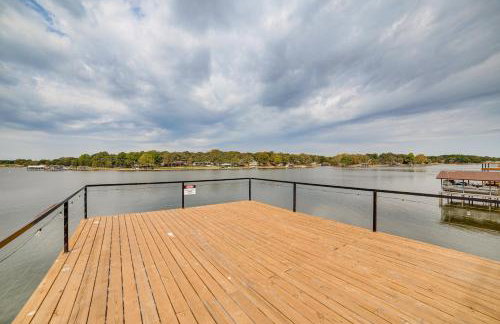 Private Dock and Yard! Modern Getaway in Mabank - Foto 30