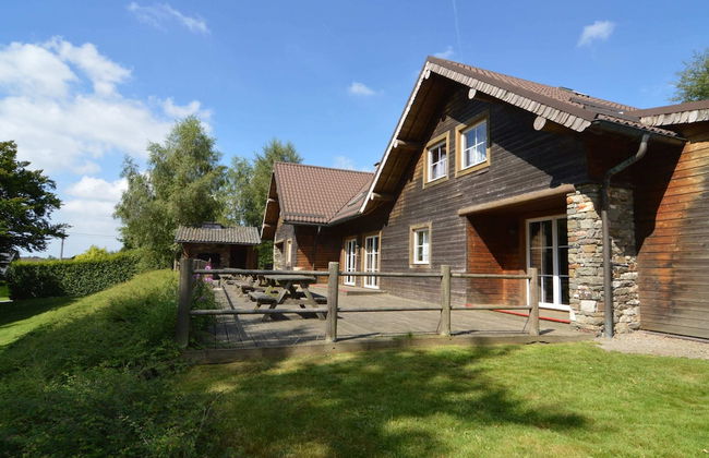 Chalet in Ovifat Near Ski Slopes - Photo 1