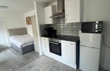 Private Studio Flat in Harrow - Foto 2