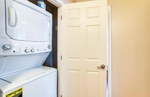 Spacious Kentucky Lake Escape with Dock and Views - Foto 29