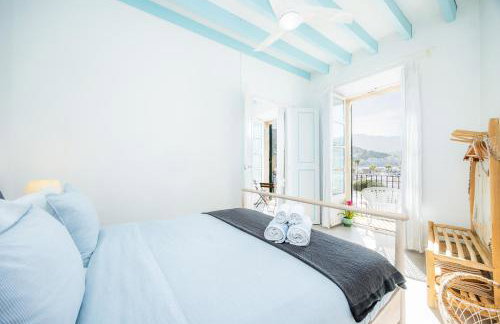 Marina 48 Seafront Apartment - Photo 18