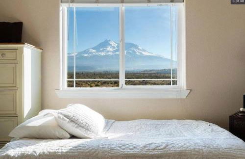 Luxury Shasta Vista Retreat & Basecamp - Sauna & Jacuzzi - Foto 5