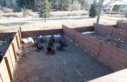 Buffalo Ridge - Hot Tub & Walk to Downtown - Foto 24