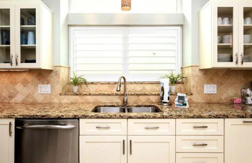 Timeless Traditions PoolHeat & Golf Cart Deals - Foto 17