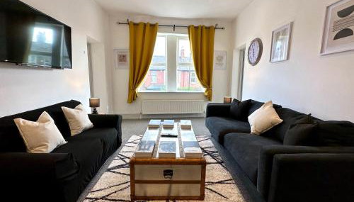 Stylish 3Bed apartment with FREE PARKING - Foto 2