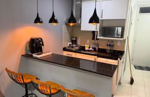 Camboinhas - Piscina e Garagem na Rua da praia - Foto 6